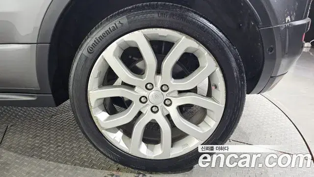 Land Rover Range Rover Evoque 2019 — ფოტო 6/35