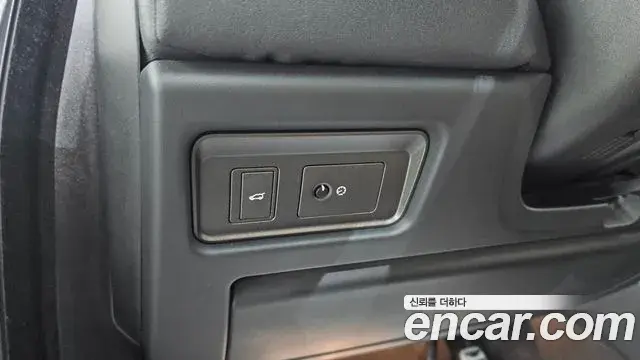Land Rover Range Rover Evoque 2019 — ფოტო 8/35