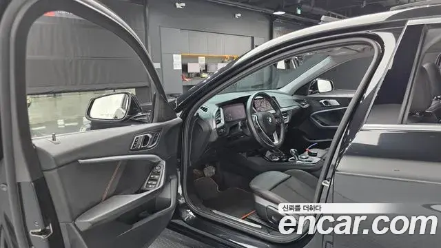 BMW 1 Series 2021 — ფოტო 2/31