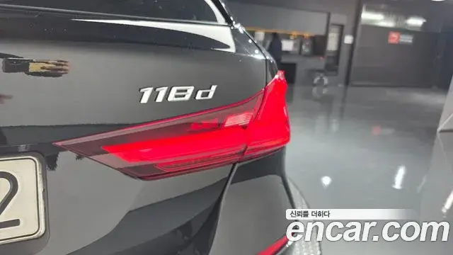 BMW 1 Series 2021 — ფოტო 27/31