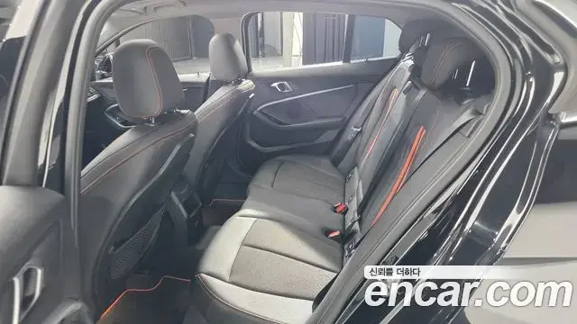 BMW 1 Series 2021 — ფოტო 20/31