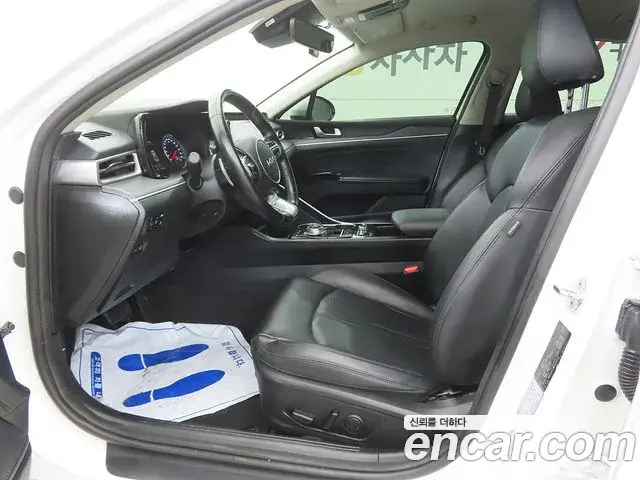 Kia K5 2022 — Photo 2/20