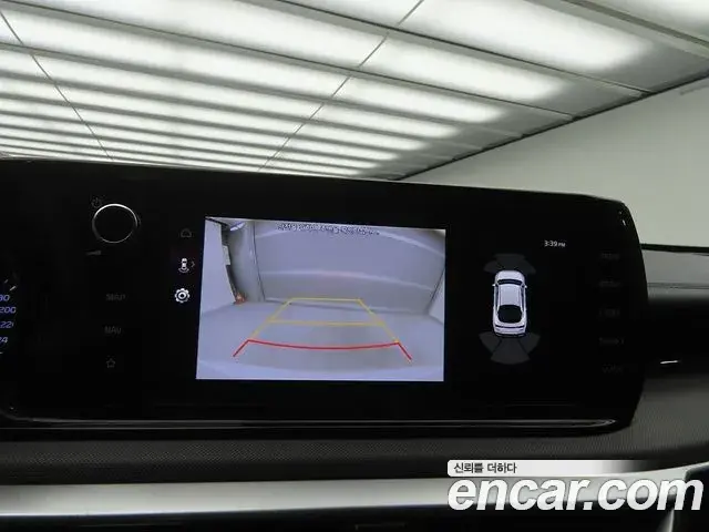 Kia K5 2022 — Photo 9/20