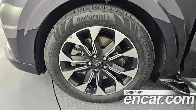 Kia Carnival 2021 — Фото 5/20