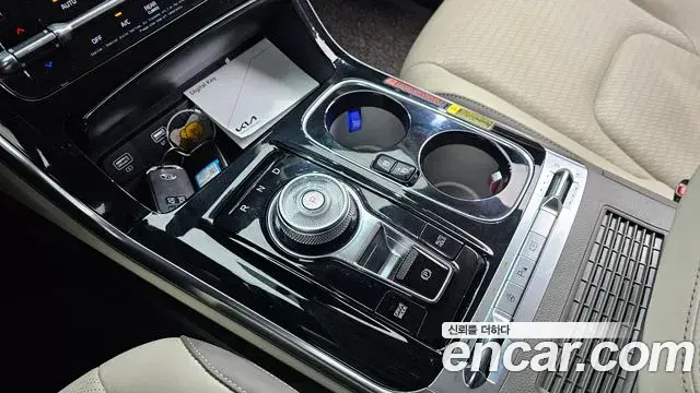 Kia Carnival 2021 — Фото 9/20