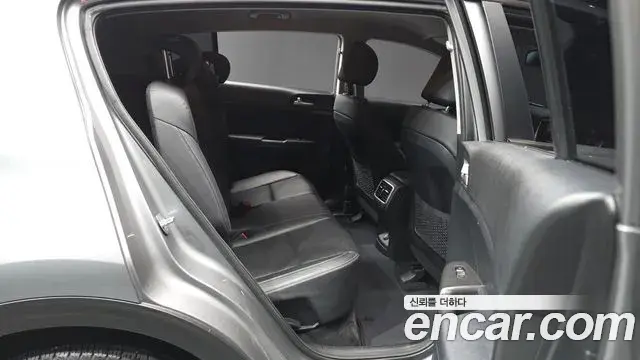 Kia Sportage The Bold 2021 — Фото 12/20