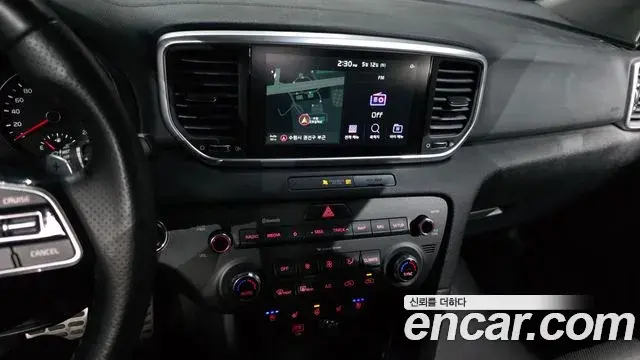 Kia Sportage The Bold 2021 — Фото 14/20