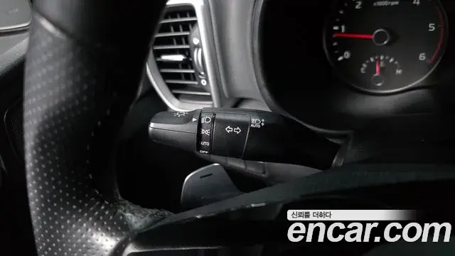 Kia Sportage The Bold 2021 — Photo 21/33