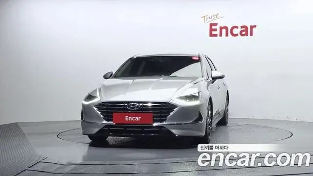 Hyundai Sonata 2019 — Фото 3/20