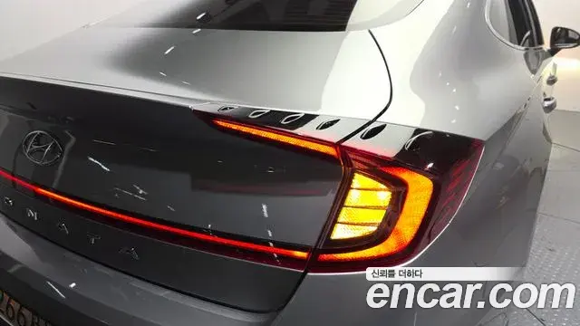 Hyundai Sonata Hybrid 2019 — ფოტო 1/32