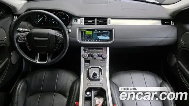 Land Rover Range Rover Evoque 2018 — ფოტო 15/20
