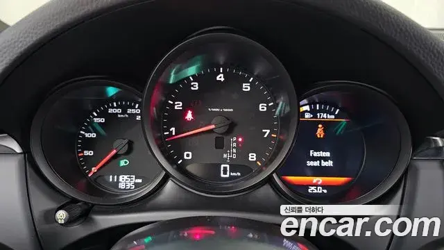 Porsche Macan 2018 — Фото 6/20