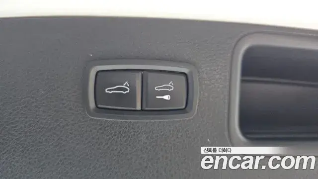 Porsche Macan 2018 — Şəkil 15/32