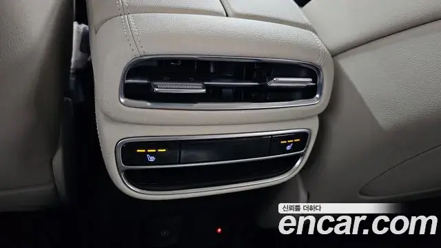 Genesis GV80 2023 — Şəkil 39/44