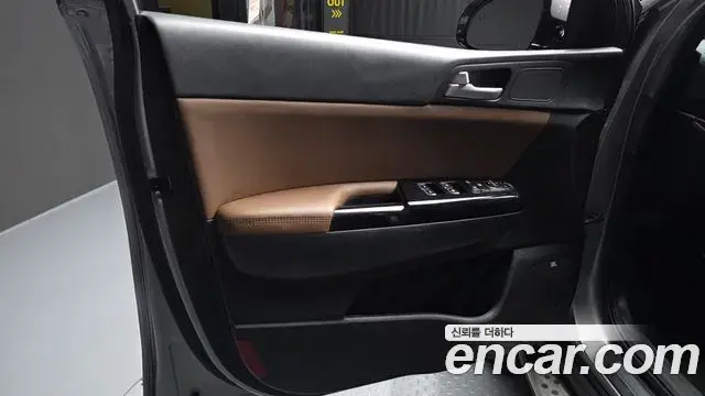 Kia Sportage The Bold 2020 — Şəkil 12/35
