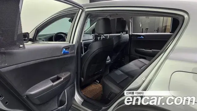 Kia Sportage The Bold 2021 — Şəkil 15/34