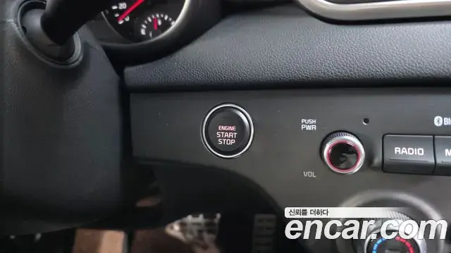 Kia Sportage The Bold 2021 — Şəkil 25/34