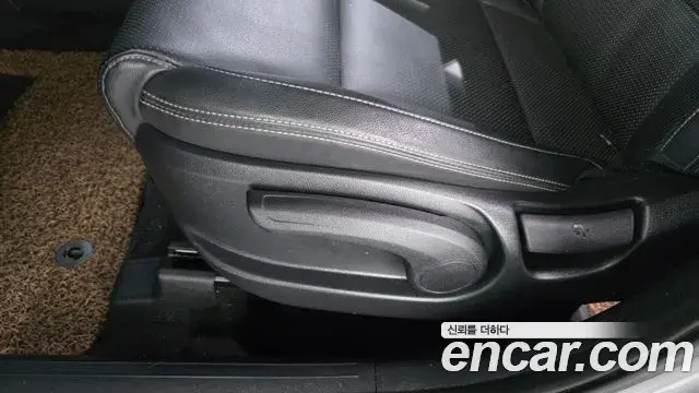 Kia Sportage The Bold 2021 — Şəkil 28/34