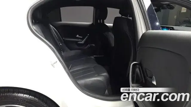 Mercedes-Benz A-Class 2021 — Şəkil 19/30