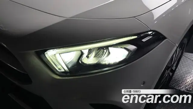Mercedes-Benz A-Class 2021 — Şəkil 17/30