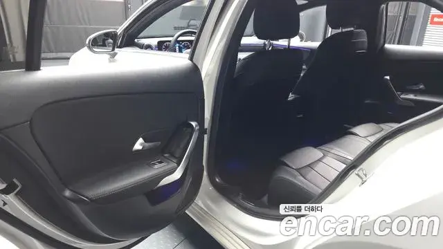 Mercedes-Benz A-Class 2021 — Şəkil 30/30