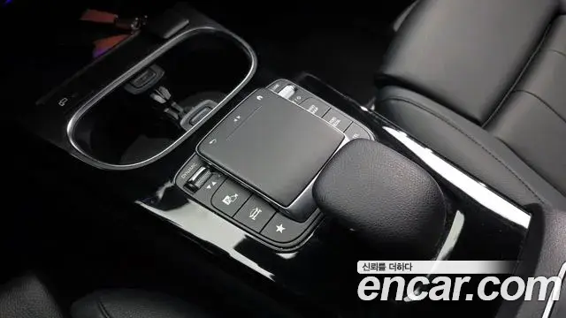 Mercedes-Benz A-Class 2021 — Şəkil 13/30