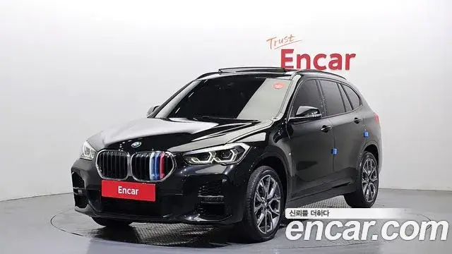 BMW X1 2022 — Фото 1/20