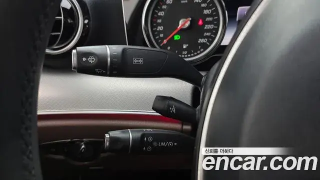 Mercedes-Benz E-Class 2018 — Photo 3/20