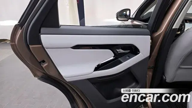 Land Rover Range Rover Evoque 2025 — Şəkil 10/32