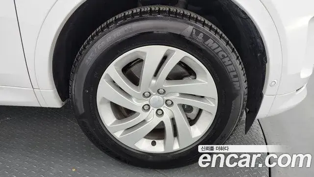Land Rover Discovery Sport 2025 — Şəkil 30/31