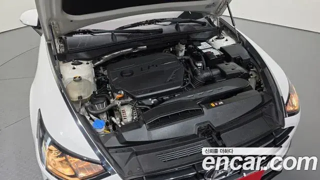 Hyundai Sonata 2019 — Фото 6/20