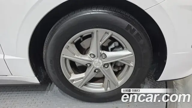 Hyundai Sonata Hybrid 2019 — Şəkil 30/31