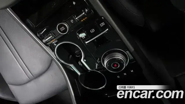 Kia K5 2023 — Şəkil 29/37