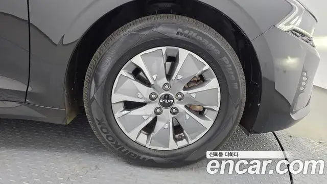 Kia K5 2023 — Şəkil 5/37