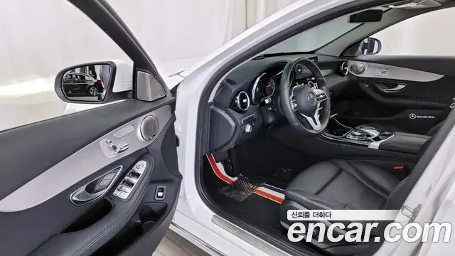 Mercedes-Benz C-Class 2020 — Фото 10/20
