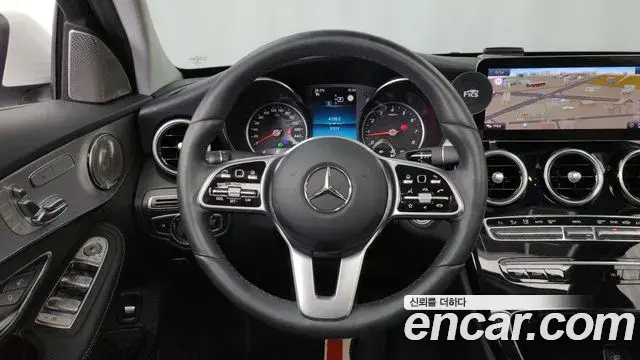 Mercedes-Benz C-Class 2020 — Фото 13/20