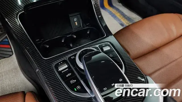 Mercedes-Benz C-Class 2019 — Şəkil 28/33
