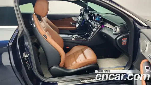 Mercedes-Benz C-Class 2019 — Şəkil 22/33