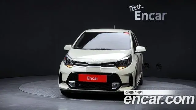 Kia Morning Urban 2023 — Photo 12/31