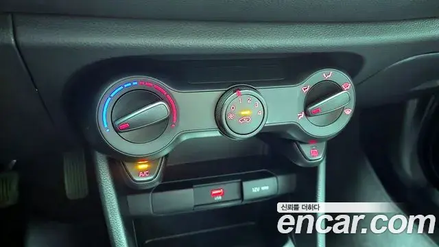 Kia Morning Urban 2023 — Photo 23/31
