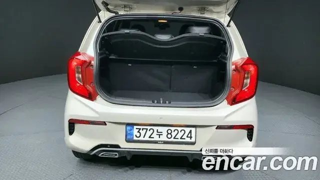 Kia Morning Urban 2023 — Photo 17/31
