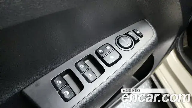 Kia Morning Urban 2023 — Photo 16/31