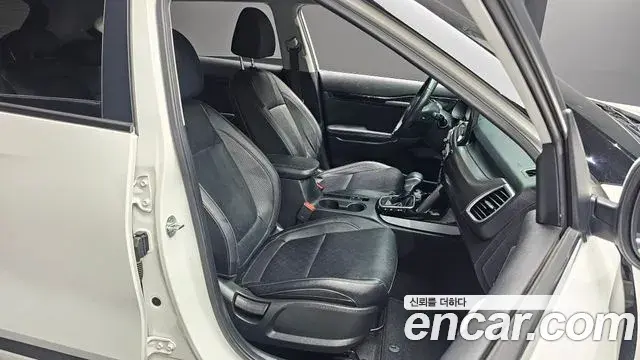 Kia Seltos 2020 — Şəkil 11/20