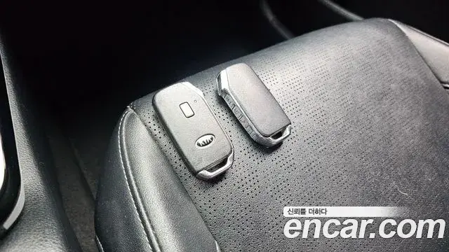 Kia Seltos 2020 — Şəkil 17/20