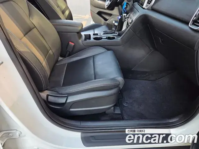 Kia Sportage The Bold 2019 — Photo 2/19