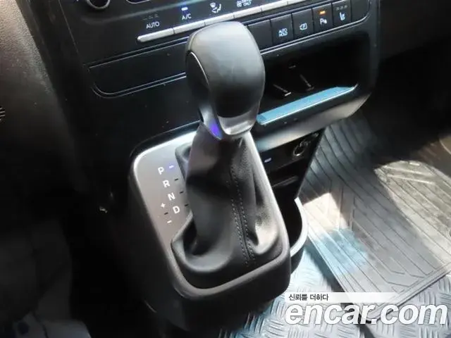Hyundai Staria 2026 — Photo 20/20