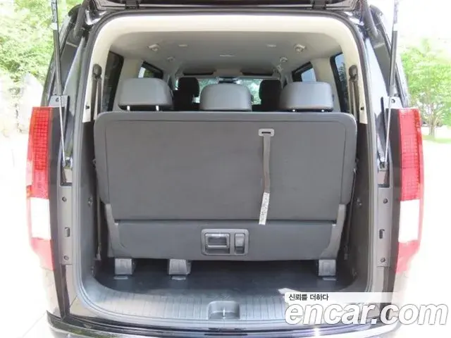 Hyundai Staria 2026 — Photo 12/20