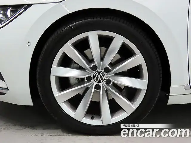 Volkswagen Arteon 2022 — ფოტო 8/20