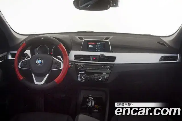 BMW X1 2019 — ფოტო 18/20