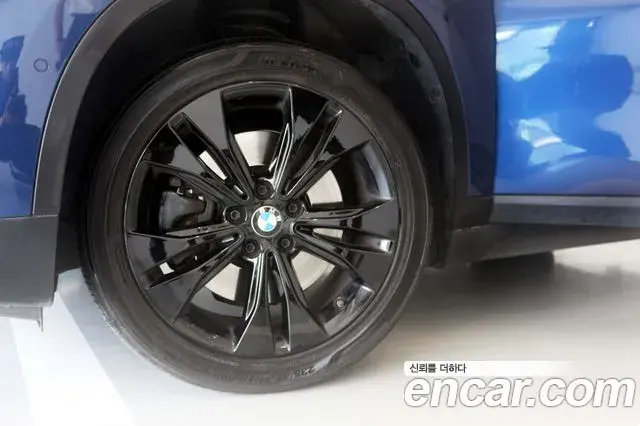 BMW X1 2019 — ფოტო 9/20